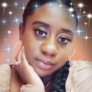 Meet your Posher, Stacey